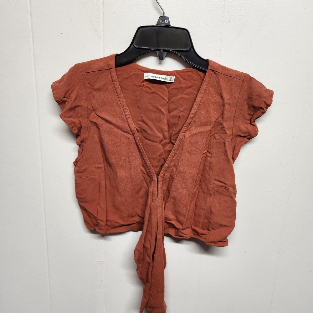 Abercrombie & Fitch Blouse Womens XS Orange Cropped Tie Front V Neck Cap Sleeve